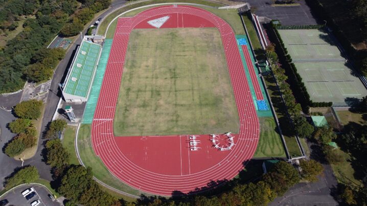 写真：本荘由利総合運動公園陸上競技場