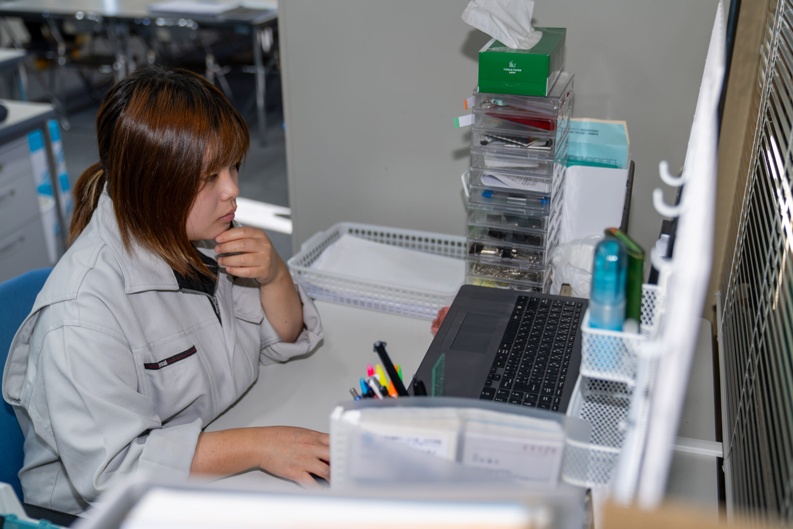 写真：内勤の様子
