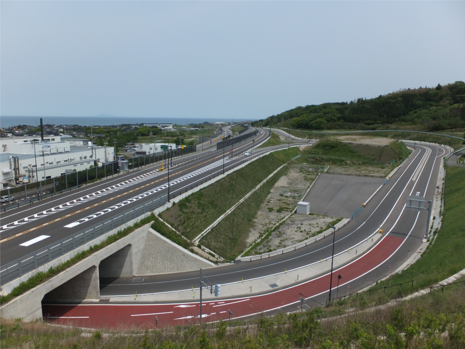 写真：日本海沿岸東北自動車道