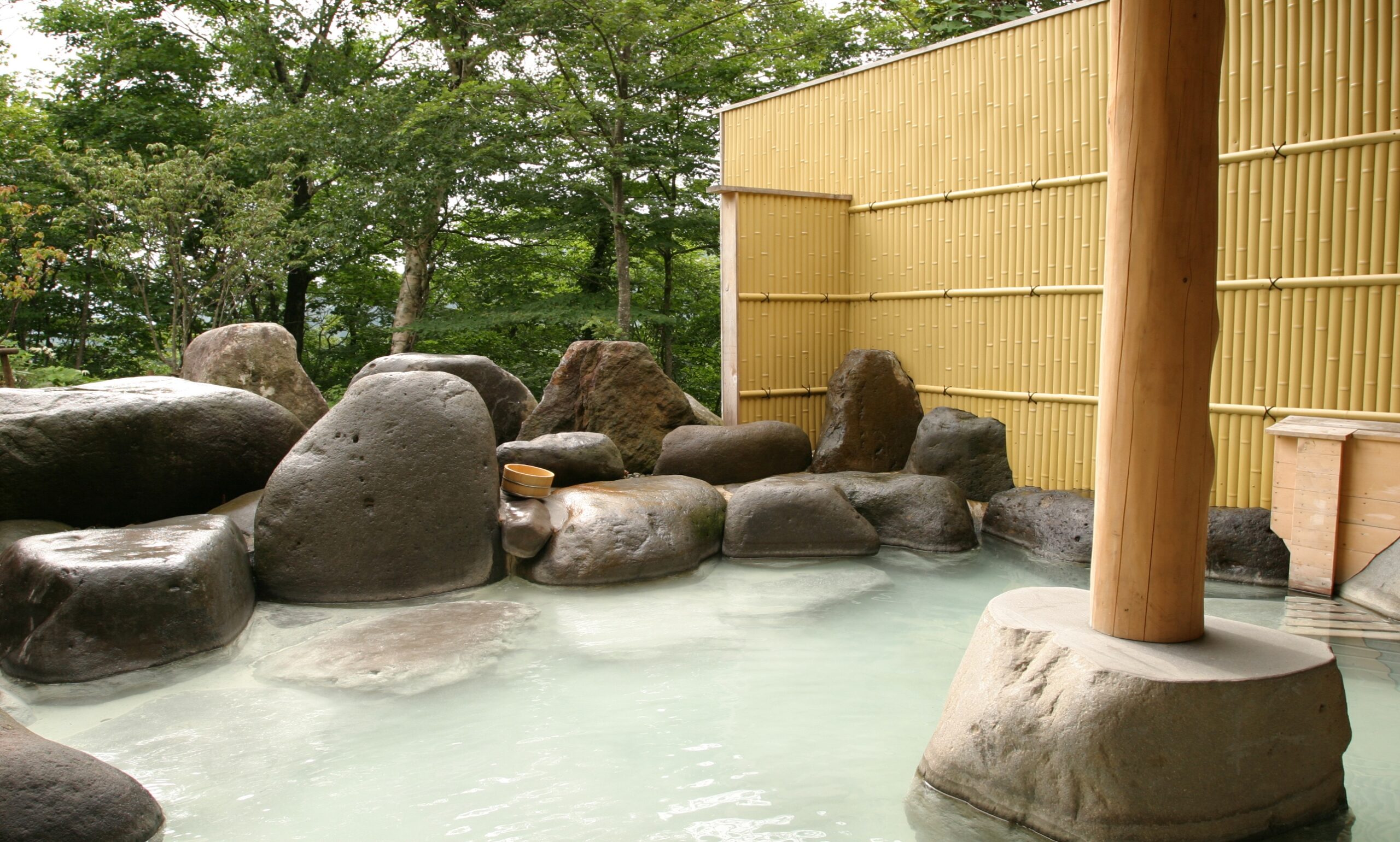 写真：ロッジアイリス 外観2