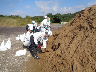 写真：災害対応訓練の様子2