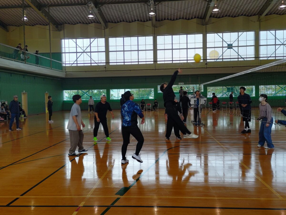 写真：バレーボール大会の様子2