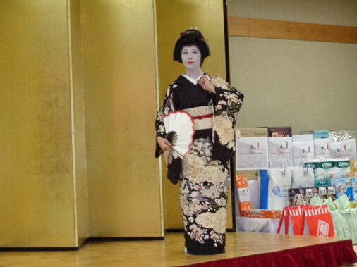 写真：忘年会の様子2