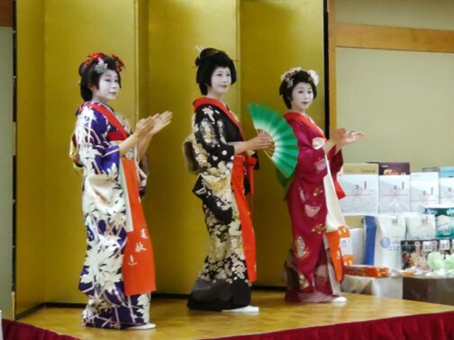 写真：忘年会の様子4